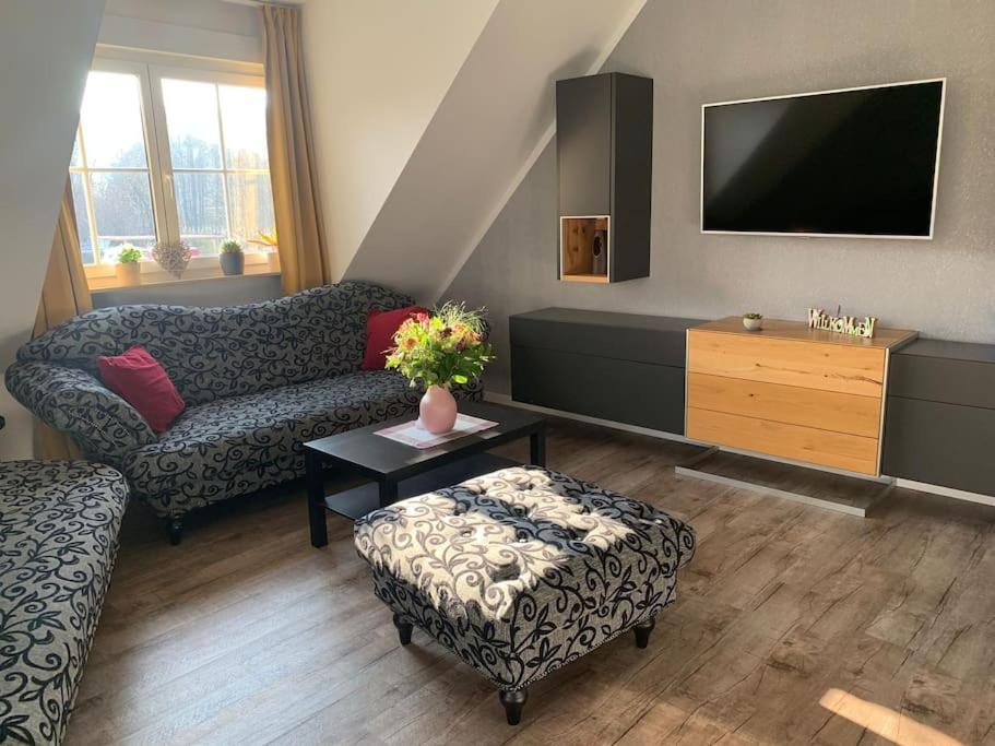 Ferienwohnung Fischer Mit E-Ladestation Direkt Am Haus Schwarzenberg  Zewnętrze zdjęcie
